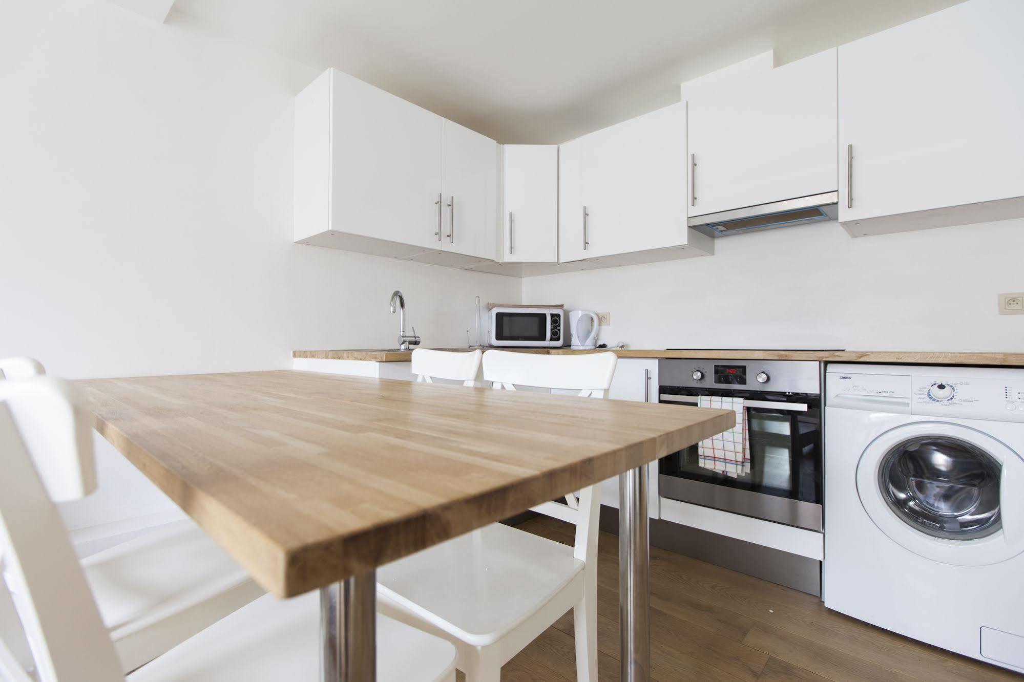 Louise Uptown Apartments บรัสเซลส์ ภายนอก รูปภาพ