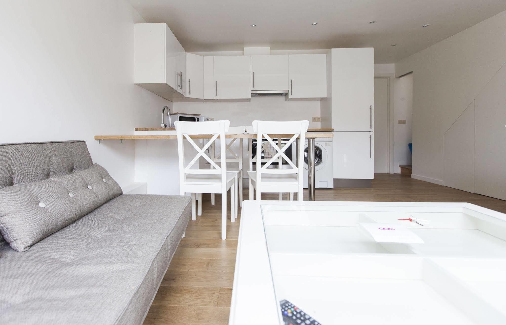 Louise Uptown Apartments บรัสเซลส์ ภายนอก รูปภาพ
